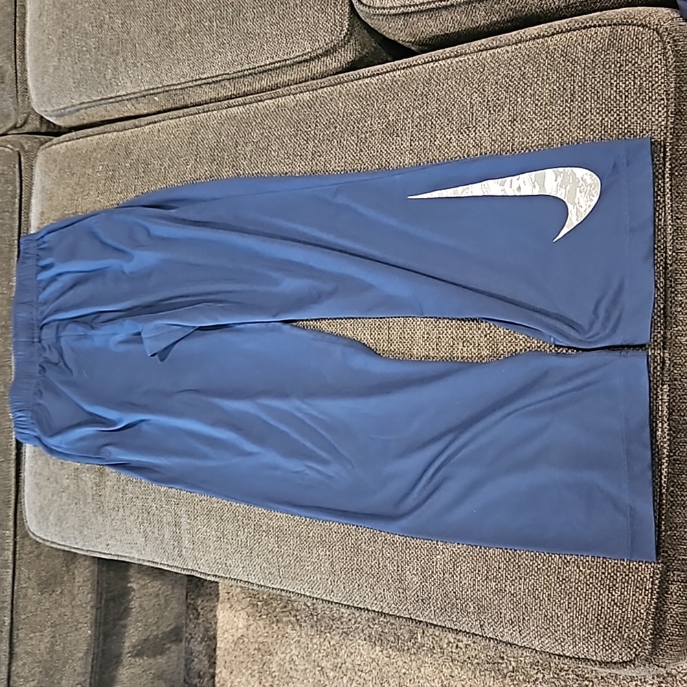 Nike Dri-Fit Boys XL Navy, worn 1 time, outgrew